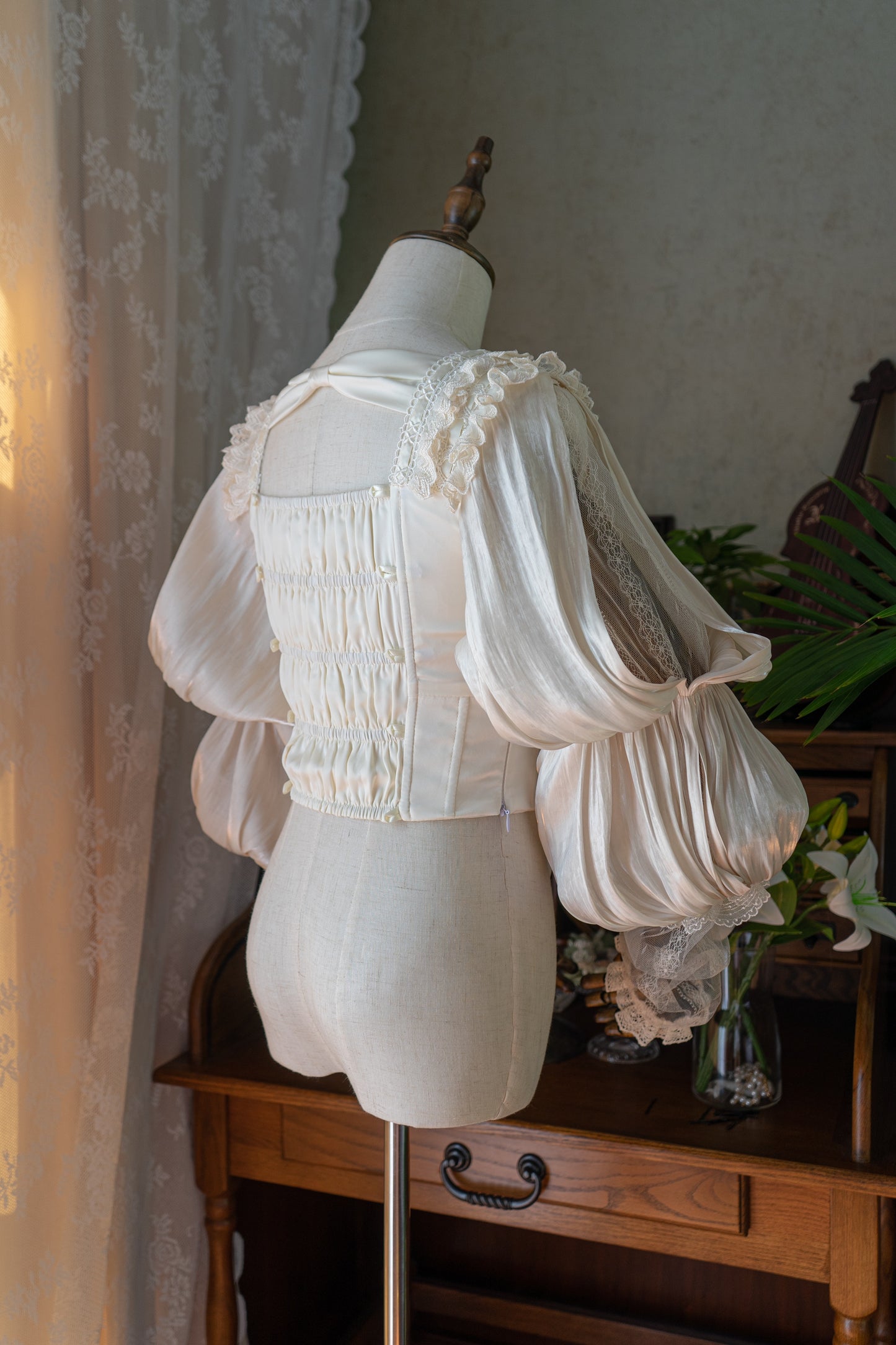 Vintage Long Sleeves Blouse by Airfreeing
