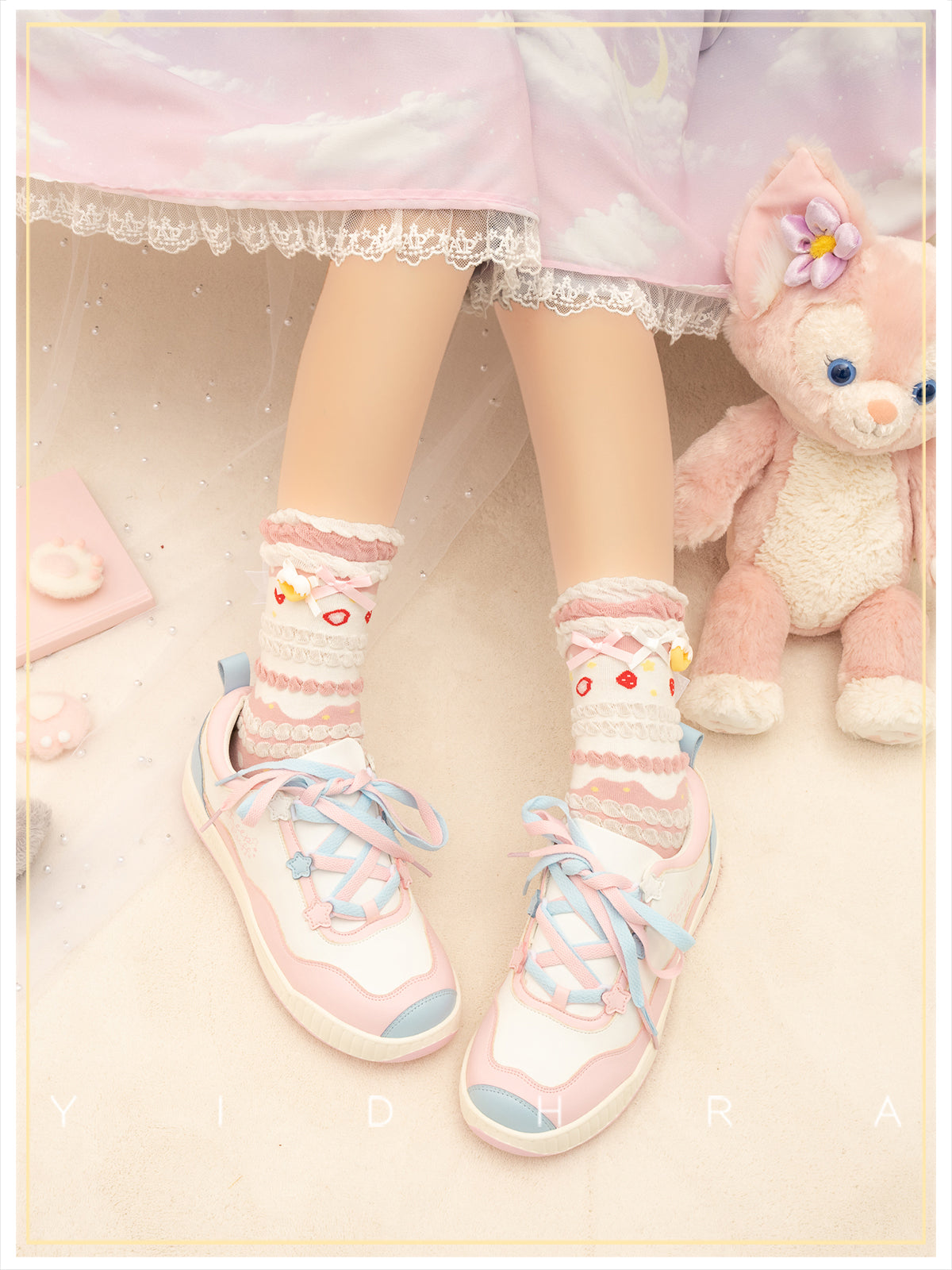 No.1 Cake Intheworld Socks By Yidhra