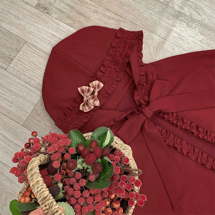 Cape♥ Ready to Ship♥To Matching Berry Maiden Sweet Lolita Dress