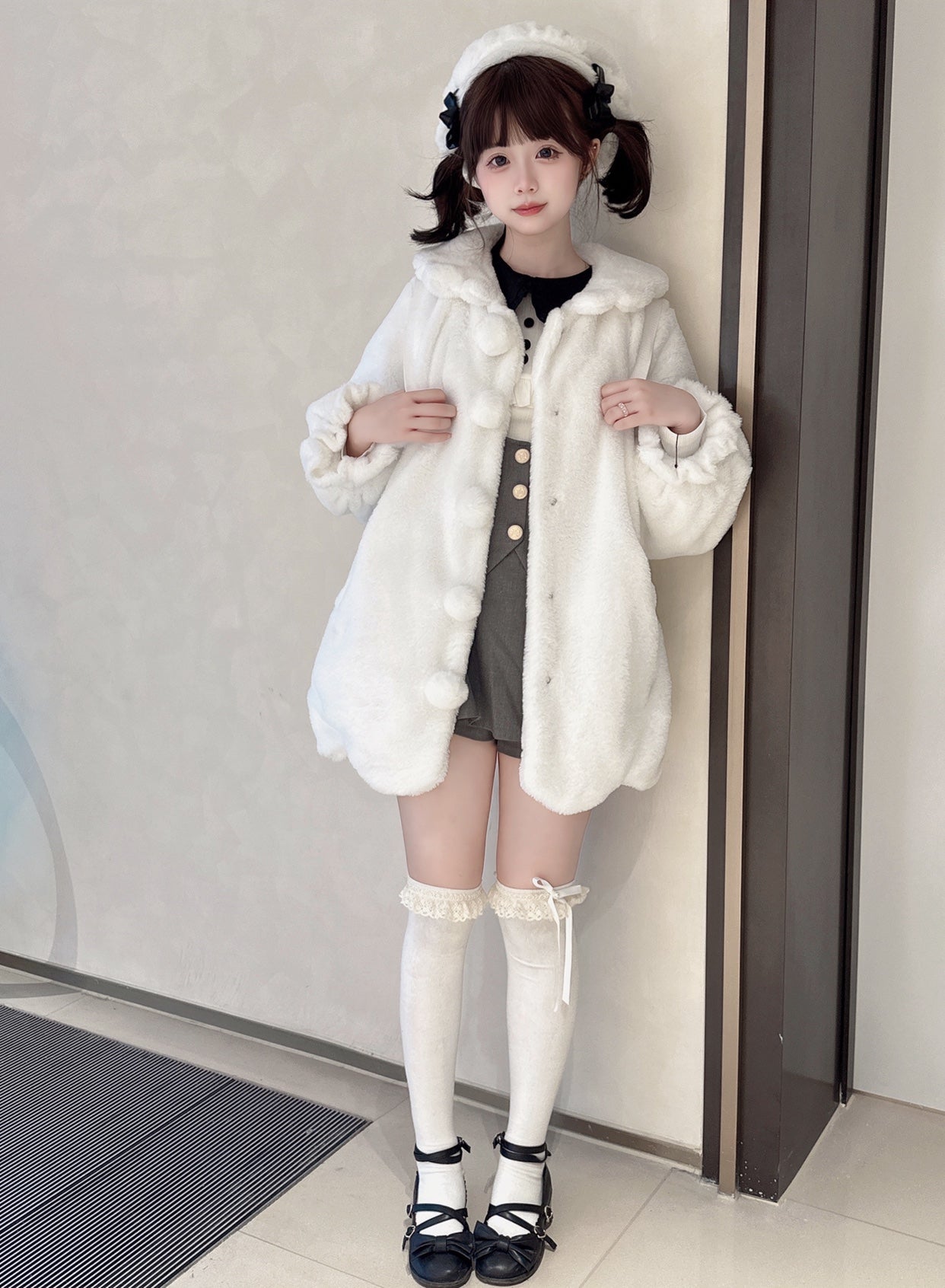 Winter Coats♥Ready to Ship♥Petal Collar Long sleeves Lolita Coat
