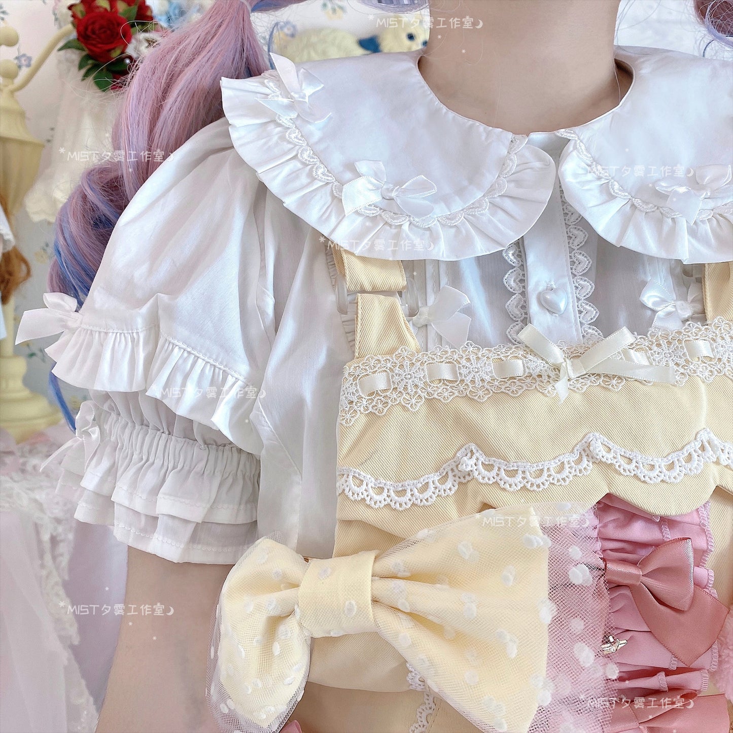 8 Clours Sweet Bubble Sleeve Blouse By Mist Studio