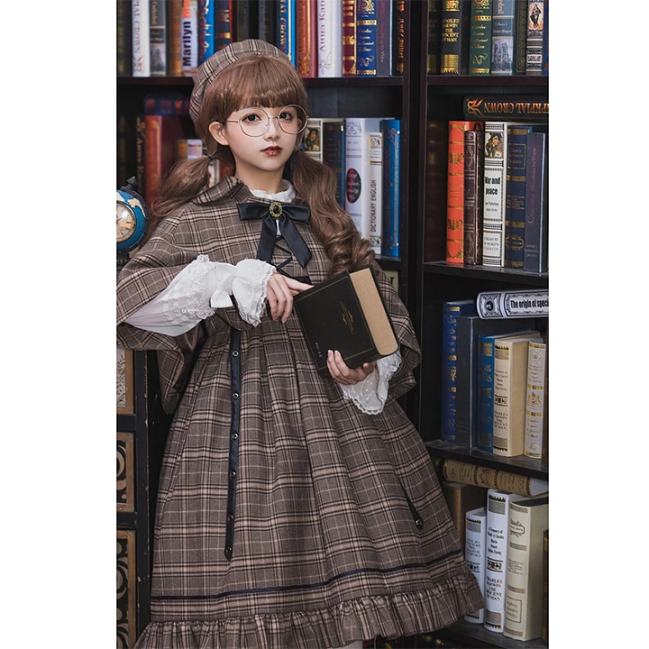 Cape♥ Ready to Ship♥Vanilla Latte Little Detective♥ Classic Lolita Cape