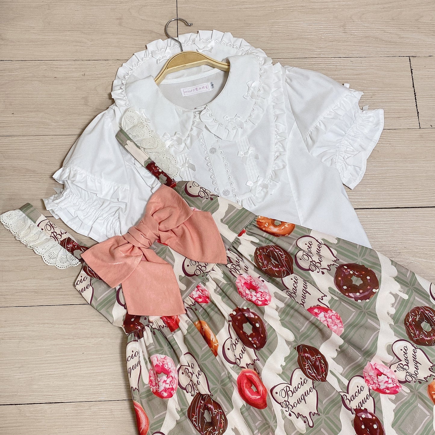 8 Clours Sweet Bubble Sleeve Blouse By Mist Studio