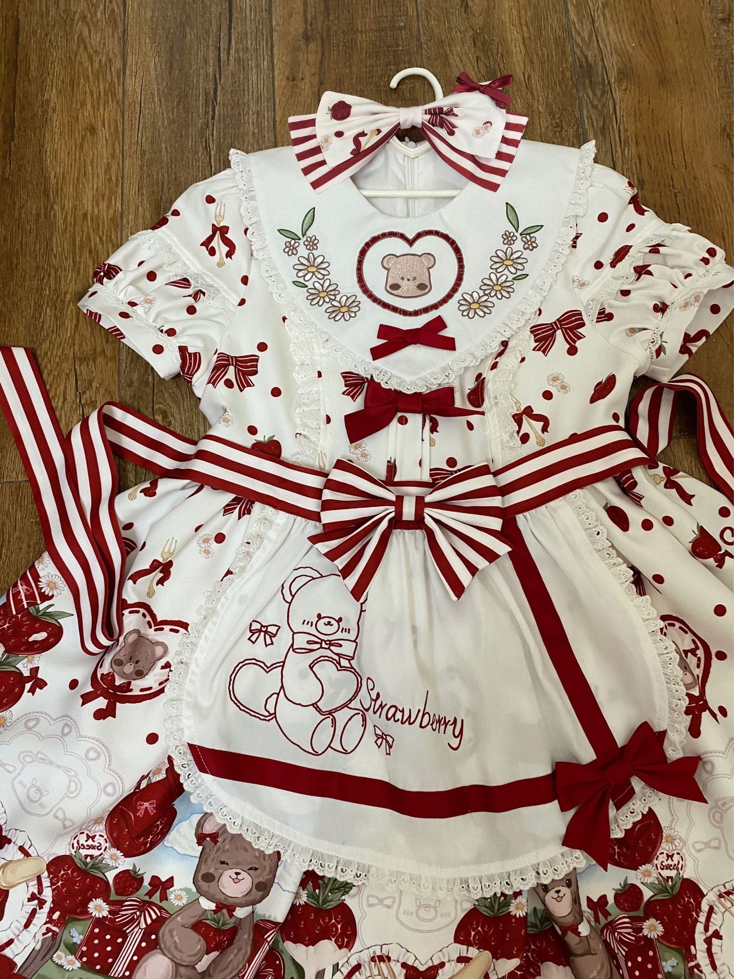 OP & Apron Set♥ Ready to Ship ♥Strawberry Mannor♥Sweet Lolita Dress