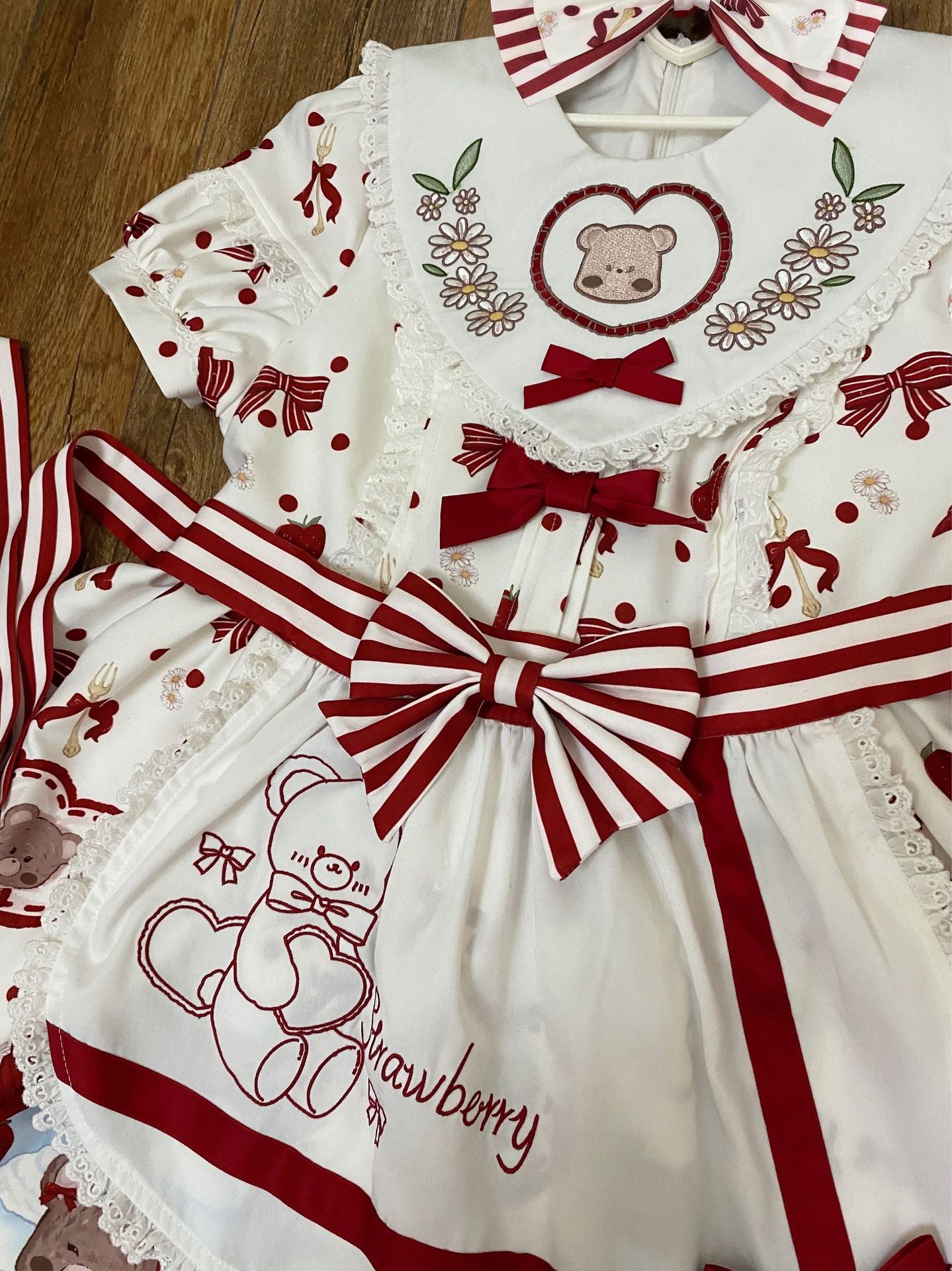OP & Apron Set♥ Ready to Ship ♥Strawberry Mannor♥Sweet Lolita Dress