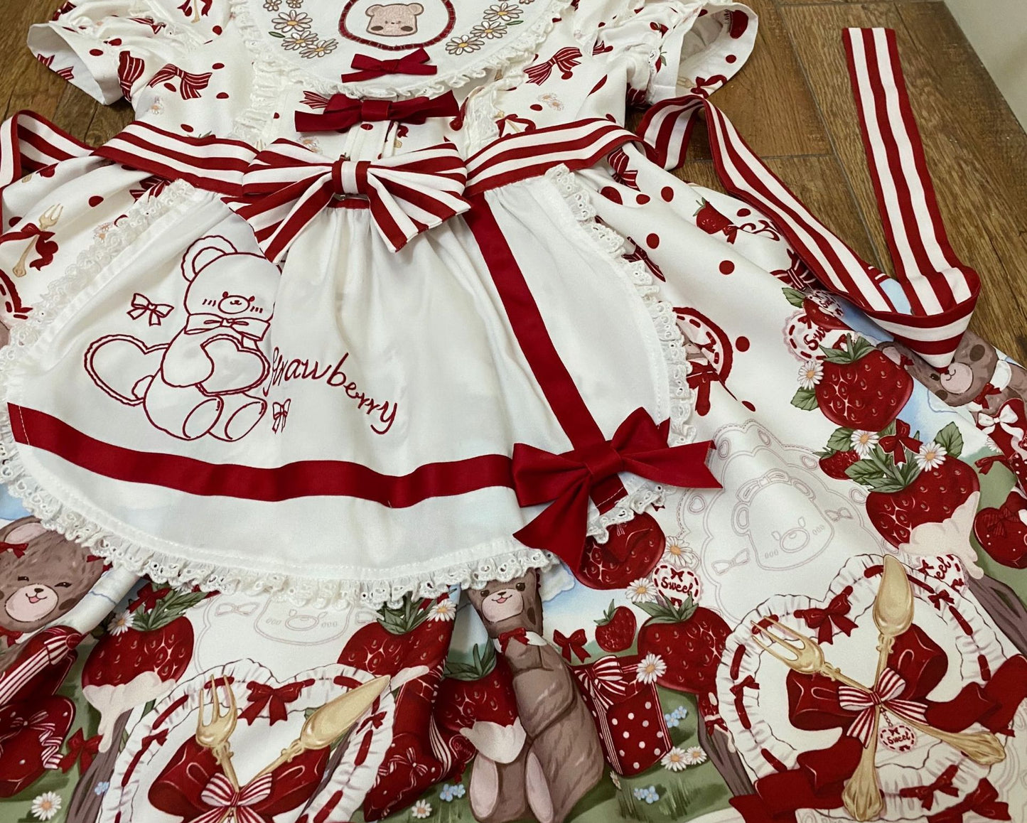 OP & Apron Set♥ Ready to Ship ♥Strawberry Mannor♥Sweet Lolita Dress