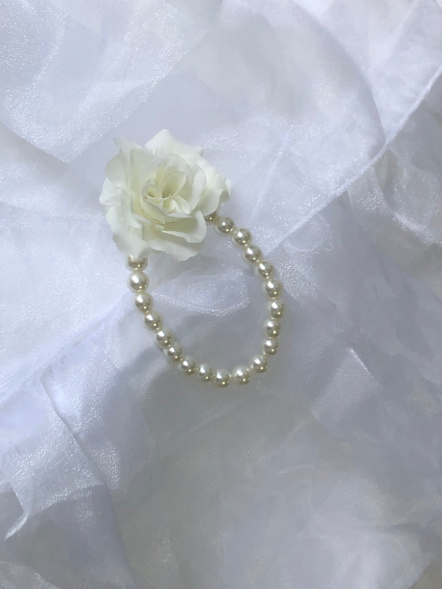 Handmade Floral Artificial Pearl Floral Necklace and Bracelet Set by nbsamalolita