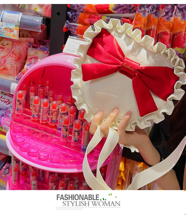 Heart Shaped Gothic Wrinkle Cross-Body Bag