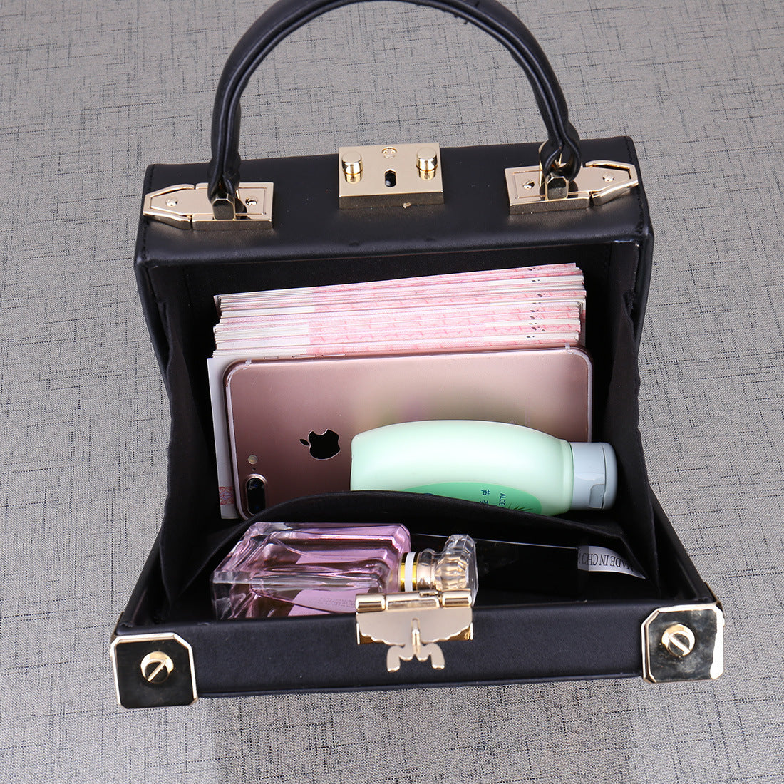 Abstract Embroidery Elephant Square Handbag/Cross-Body Bag
