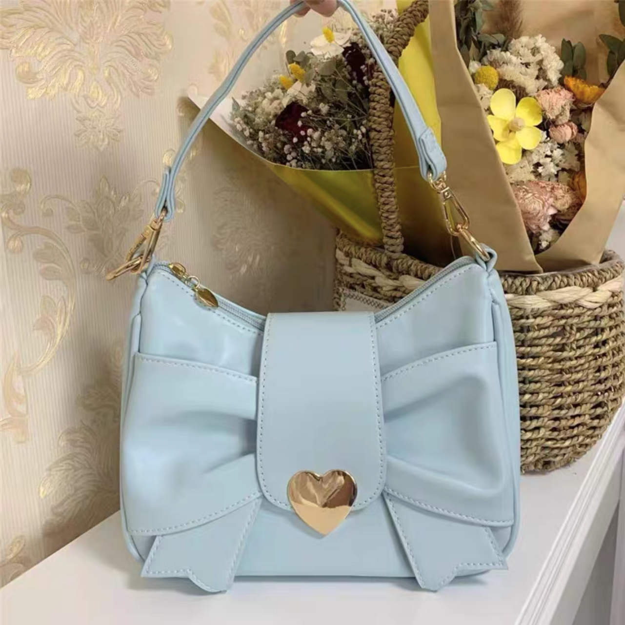 Bow Knot Shoulder Bag By Seraphim