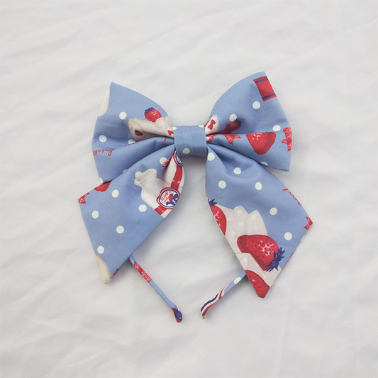 Strawberry Milk Jug Lolita Dress Matching /KC/Hairclips